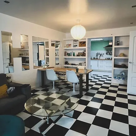 Konukevi Kauri Nomad Surf & Kite House